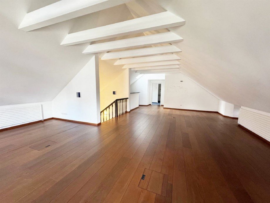 Bild24 B�rohaus Detmold