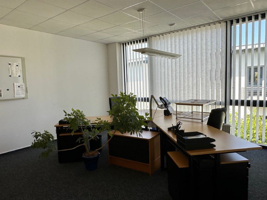 Bild21 B�ro / Praxis Detmold